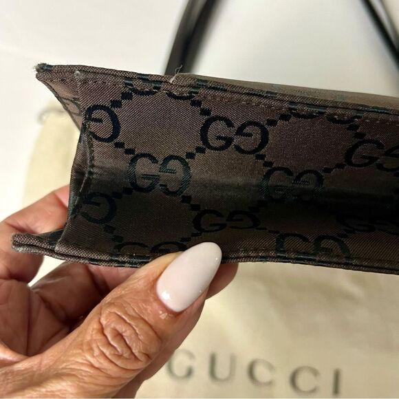 Gucci Brown and Black GG Monogram Shoulder Bag - Picture 16 of 17